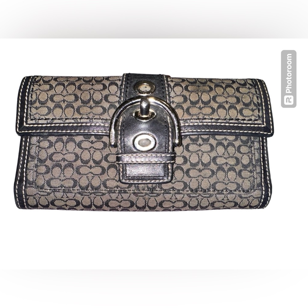 Coach wallet